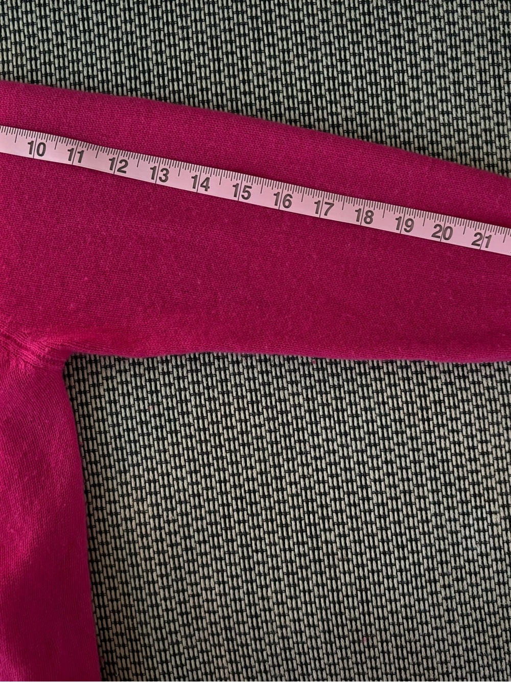 Quince Women's Hot Pink Cashmere Crewneck Sweater, L - Picture 7 of 9